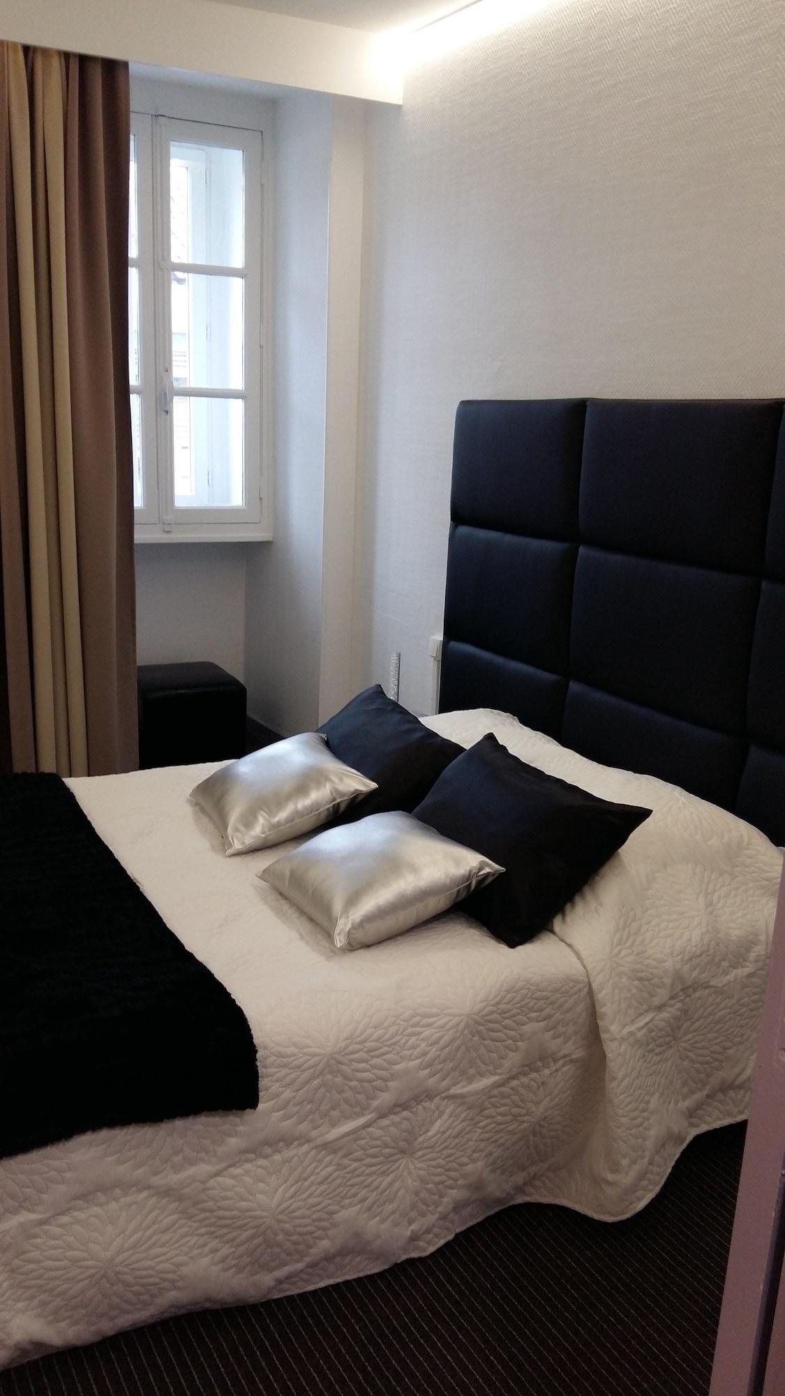 เลอ คาปิตอล Hotel ตูลูส ภายนอก รูปภาพ